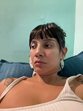 Snapshot of kitty__horny chatting on 12-15-24, 11:09 kitty horny online show from 12-15-24, 11:09