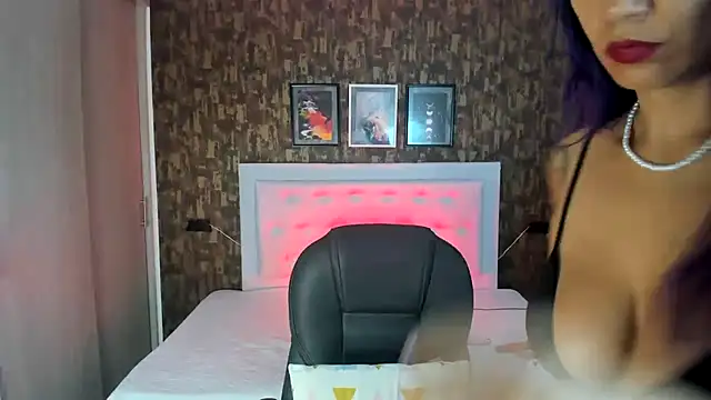 Snapshot of kitty__horny chatting on 01-16-25, 11:37 kitty horny online show from 01-16-25, 11:37