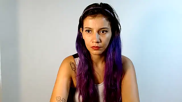 Snapshot of kitty__horny chatting on 02-20-25, 12:04 kitty horny online show from 02-20-25, 12:04