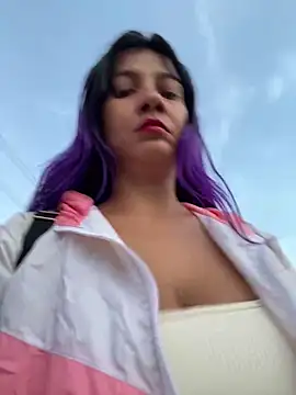 Snapshot of kitty__horny chatting on 03-10-25, 11:10 kitty horny online show from 03-10-25, 11:10