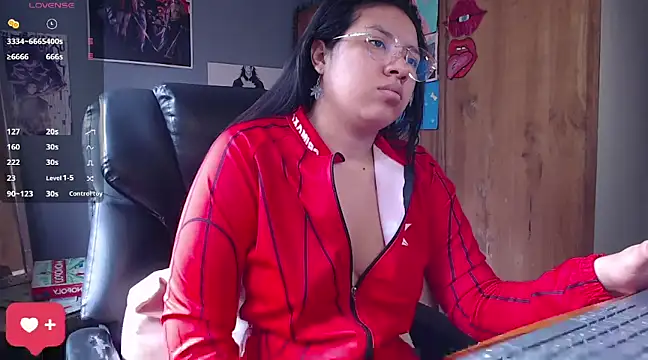 Snapshot of DanelyLopez chatting on 02-25-25, 05:25 DanelyLopez online show from 02-25-25, 05:25