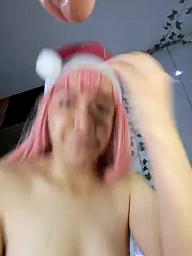 Snapshot of PastelitoGaming chatting on 12-25-24, 03:40 PastelitoGaming online show from 12-25-24, 03:40