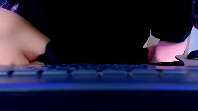 SelfSuck9inchs online show from 10-30-25, 02:57