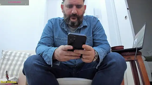 Maxi TheBigDaddy online show from 01-04-25, 04:32