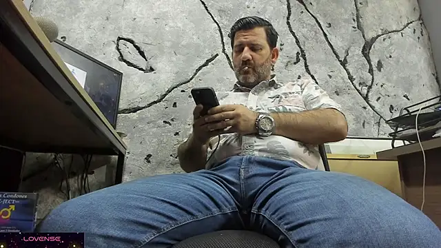 Maxi TheBigDaddy online show from 10-01-25, 09:10