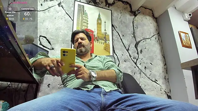 Maxi TheBigDaddy online show from 12-19-25, 11:56