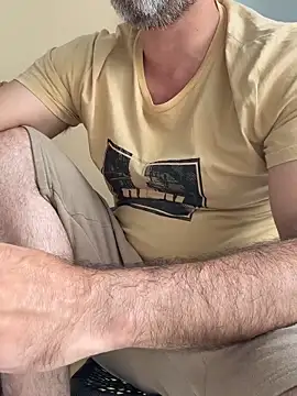 Snapshot of Maxi_TheBigDaddy chatting on 06-18-26, 03:16 Maxi TheBigDaddy online show from 06-18-26, 03:16