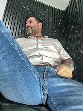 Maxi TheBigDaddy online show from 06-30-26, 12:22