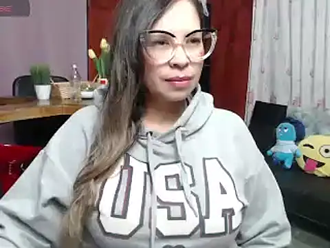 Snapshot of jademoomsm chatting on 02-06-26, 04:28 jademoomsm online show from 02-06-26, 04:28