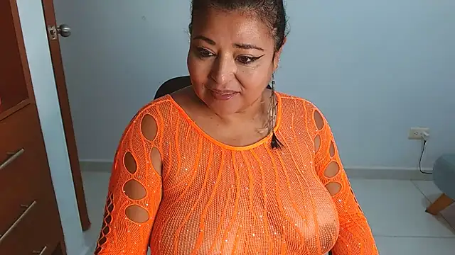 Snapshot of mariemiller19 chatting on 03-21-25, 03:35 mariemiller19 online show from 03-21-25, 03:35