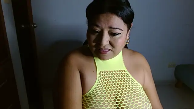 Snapshot of mariemiller19 chatting on 09-19-25, 05:53 mariemiller19 online show from 09-19-25, 05:53