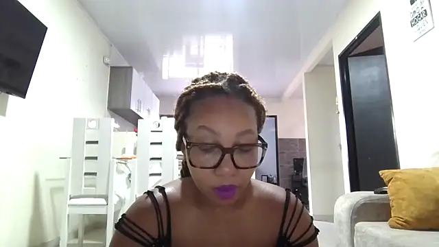 megan-hotxx online show from 04-08-26, 03:45