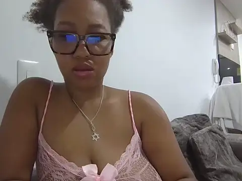 megan-hotxx online show from 07-02-26, 03:56