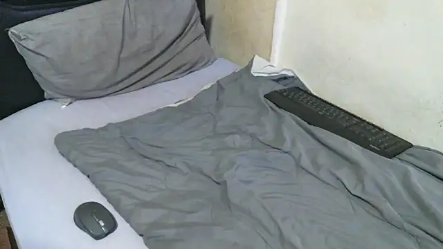 Snapshot of Rator_2 chatting on 02-28-26, 07:26 Rator 2 online show from 02-28-26, 07:26