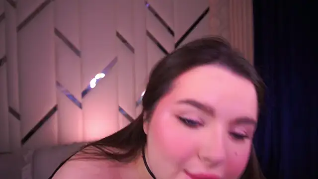 Snapshot of CuteAmberr chatting on 03-05-25, 12:05 CuteAmberr online show from 03-05-25, 12:05