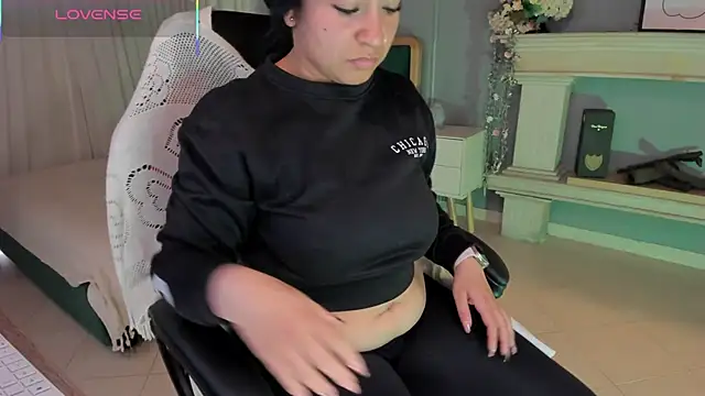 scarlet miller1 online show from 03-07-25, 12:12