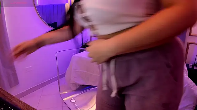 scarlet miller1 online show from 10-03-25, 12:13