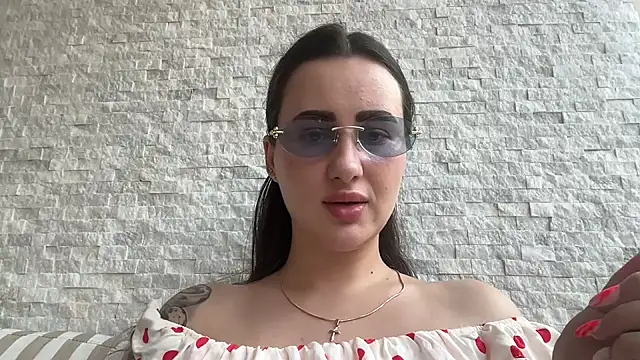 Snapshot of Svetta9966 chatting on 07-18-26, 03:49 Svetta9966 online show from 07-18-26, 03:49