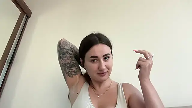 Snapshot of Svetta9966 chatting on 07-20-26, 02:30 Svetta9966 online show from 07-20-26, 02:30