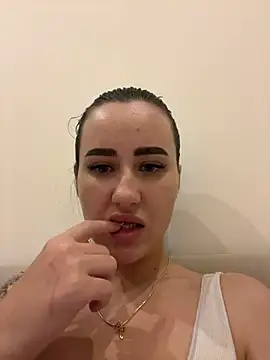Snapshot of Svetta9966 chatting on 07-29-26, 08:40 Svetta9966 online show from 07-29-26, 08:40