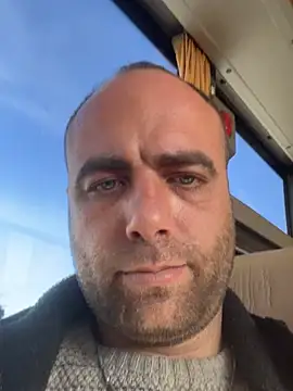 Snapshot of mustican422 chatting on 01-28-25, 12:32 mustican422 online show from 01-28-25, 12:32