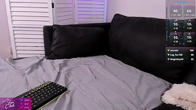 Janes Art online show from 12-14-24, 07:14