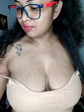 Snapshot of chalohott chatting on 07-10-26, 11:13 chalohott online show from 07-10-26, 11:13