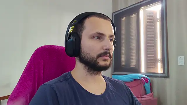 iurytx online show from 02-12-26, 06:36