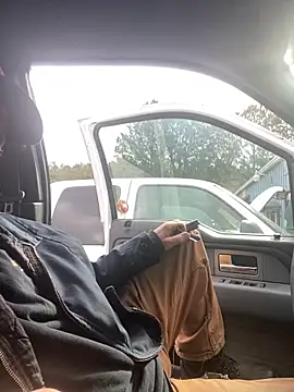 Snapshot of Themechanic420 chatting on 02-26-26, 03:33 Themechanic420 online show from 02-26-26, 03:33