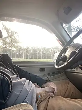 Snapshot of Themechanic420 chatting on 03-12-26, 01:28 Themechanic420 online show from 03-12-26, 01:28