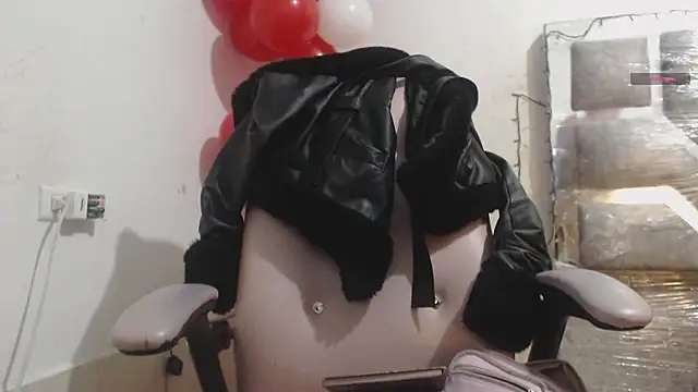 Snapshot of toxxxic_cams chatting on 02-07-26, 04:16 toxxxic cams online show from 02-07-26, 04:16