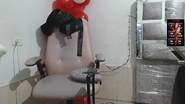 Snapshot of toxxxic_cams chatting on 02-11-26, 04:28 toxxxic cams online show from 02-11-26, 04:28