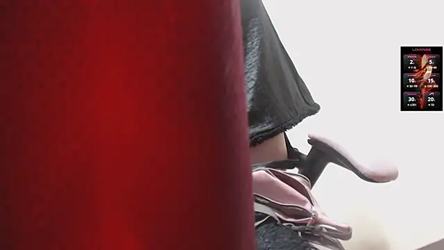 Snapshot of toxxxic_cams chatting on 02-17-26, 08:22 toxxxic cams online show from 02-17-26, 08:22