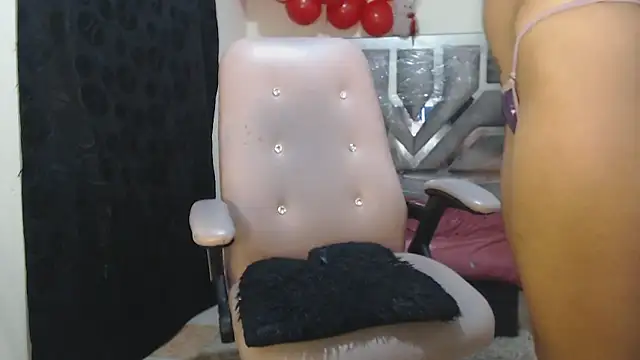 Snapshot of toxxxic_cams chatting on 02-26-26, 10:03 toxxxic cams online show from 02-26-26, 10:03