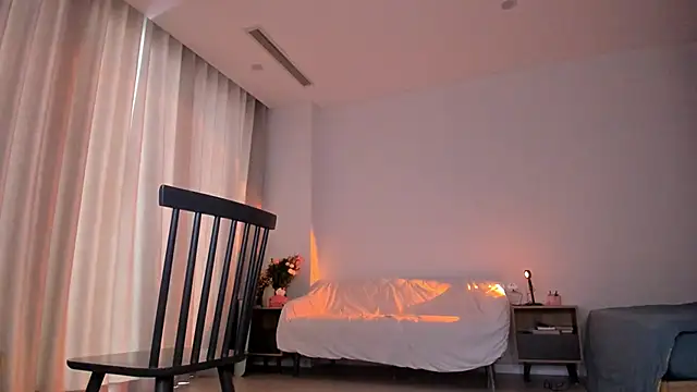 kawaii mia online show from 01-03-25, 08:32