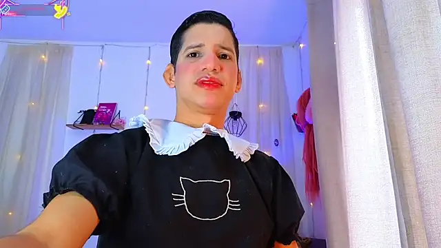 Ariel Femboy  online show from 04-05-26, 07:00