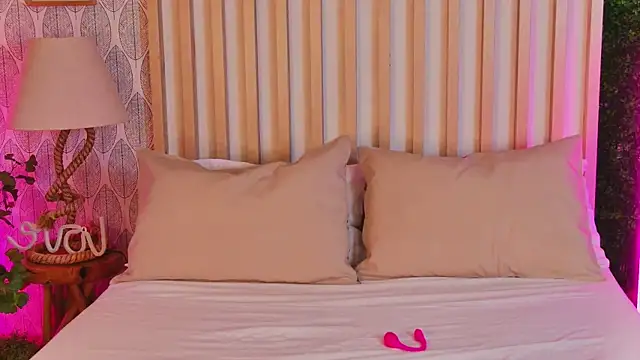 Snapshot of AnyaLov chatting on 02-11-26, 07:41 AnyaLov online show from 02-11-26, 07:41