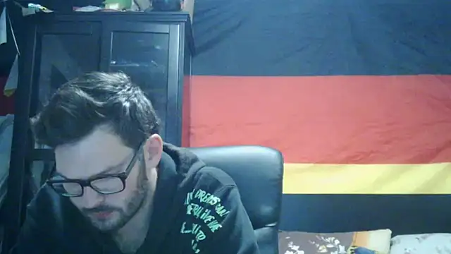 Die-geile-Sau online show from 06-16-26, 07:27