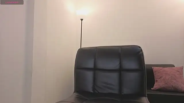 camiilaa1 online show from 07-07-26, 07:23