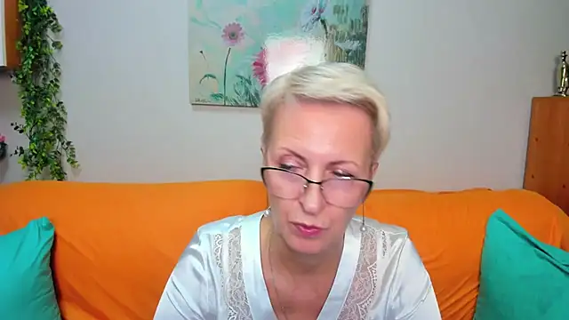 iamyourdream89 online show from 10-13-25, 01:44