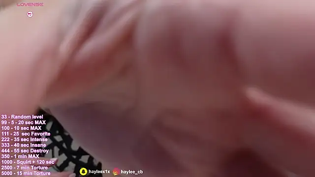 Snapshot of hayleex_x chatting on 10-11-25, 05:44 hayleex x online show from 10-11-25, 05:44