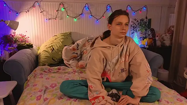 Frank Fraer online show from 11-14-25, 06:50