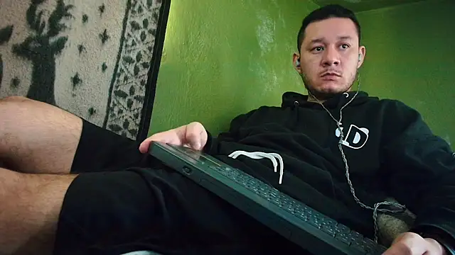 sweet cock28 online show from 02-05-25, 03:31