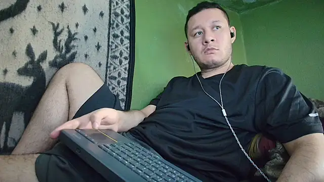 sweet cock28 online show from 04-17-26, 03:15