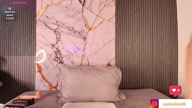 Snapshot of big_tits_in_your_face chatting on 02-09-26, 08:24 big tits in your face online show from 02-09-26, 08:24