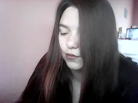 Snapshot of Oxitocina2000 chatting on 10-19-25, 09:15 Oxitocina2000 online show from 10-19-25, 09:15