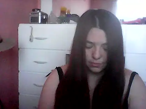 Snapshot of Oxitocina2000 chatting on 11-05-25, 08:31 Oxitocina2000 online show from 11-05-25, 08:31