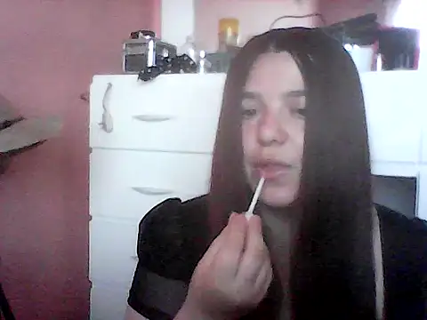 Snapshot of Oxitocina2000 chatting on 11-26-25, 07:59 Oxitocina2000 online show from 11-26-25, 07:59