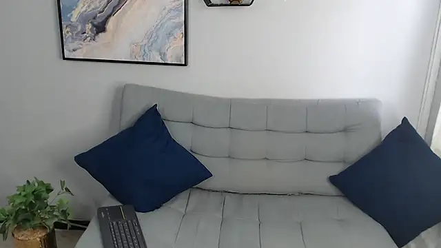 Amber Etan online show from 10-21-25, 03:46