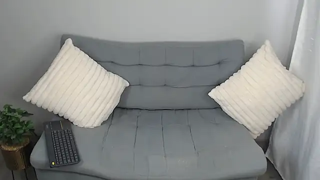 Snapshot of Amber_Etan chatting on 07-19-26, 02:43 Amber Etan online show from 07-19-26, 02:43